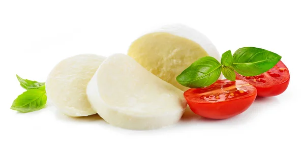 Mozzarella brânză pe fundal alb — Fotografie, imagine de stoc