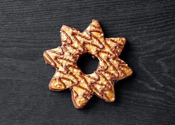 Star Shaped Cookie Black Wood Board Top View — Stock Photo, Image