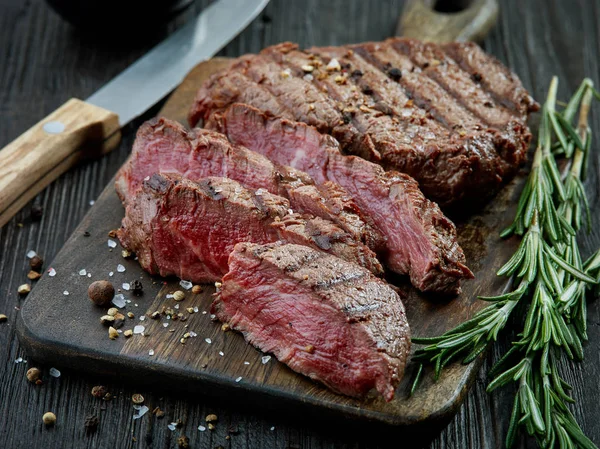 Carne di filetto di manzo alla griglia — Foto Stock