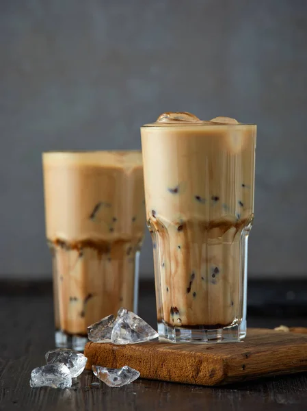 Glas Eiskaffee Latte — Stockfoto