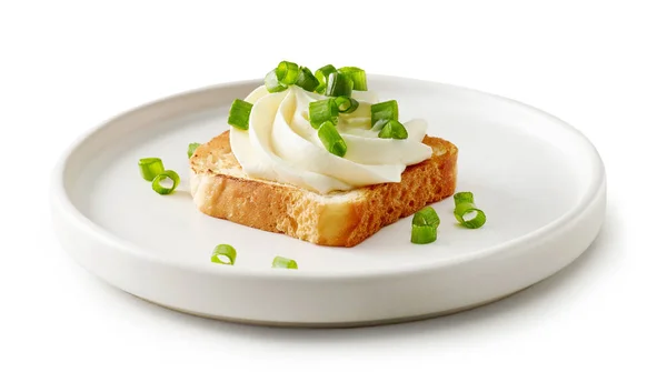 Plato de pan tostado con queso crema —  Fotos de Stock