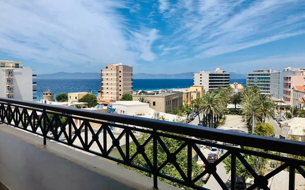 Vedere a hotelurilor și a mării Egee din Rodos — Fotografie, imagine de stoc