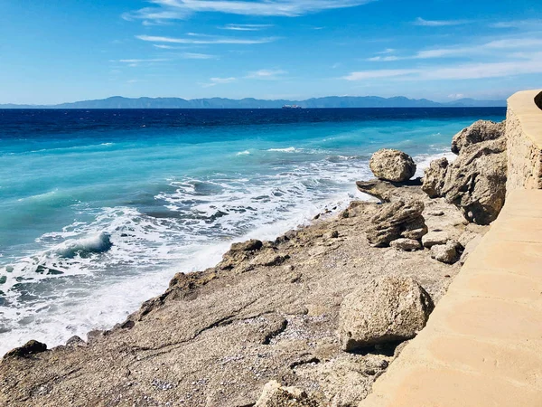 Ege deniz kıyışeridinin güzel manzarası — Stok fotoğraf