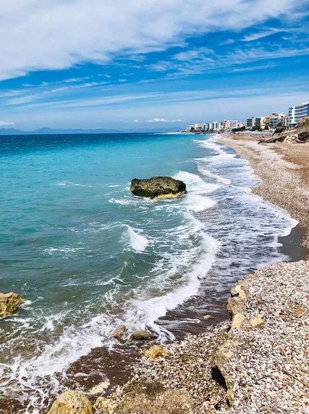 Όμορφη θέα της ακτογραμμής της θάλασσας του Αιγαίου — Φωτογραφία Αρχείου