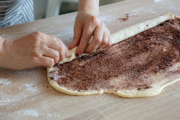 Process Making Yeast Dough Sweet Rolls — Stock Photo, Image