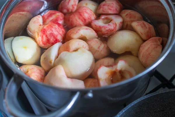 Pot Peeled Apples Kitchen Stove — Stock Photo, Image