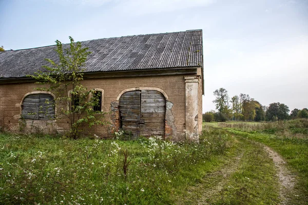 Old Abandoned Country House Road — Stock Photo, Image