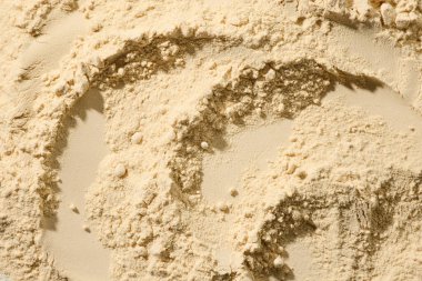 beyaz protein vanilya aromalı vegan tozu arkaplan, üst görünüm