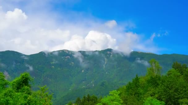 Montañas Nubes Alpinas Lapso Tiempo — Vídeos de Stock