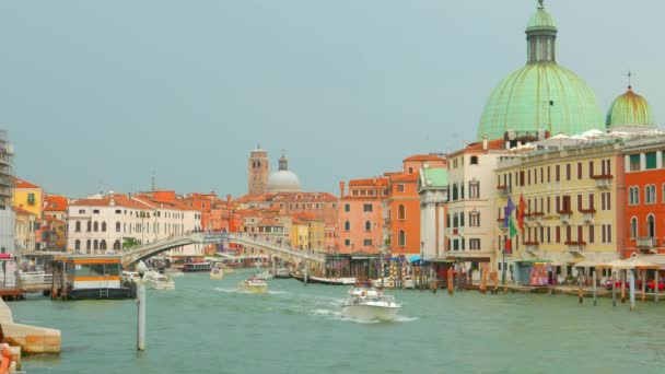 Venice Italy Circa Julho 2015 Tráfego Barcos Grande Canal Veneza — Vídeo de Stock