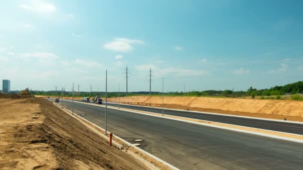 Vilnius Lituania Junio 2016 Obras Sobre Asfalto Autopista Time Lapse — Vídeo de stock