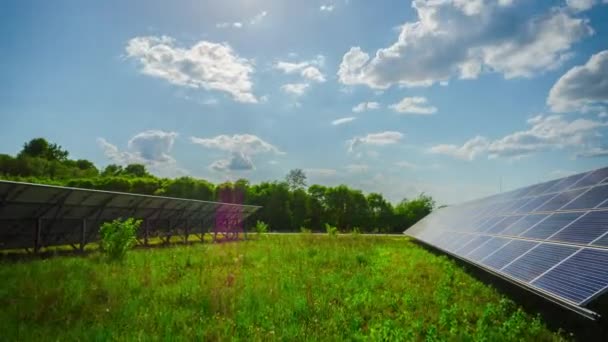 Painéis Solares Sol Inclinação Time Lapse — Vídeo de Stock