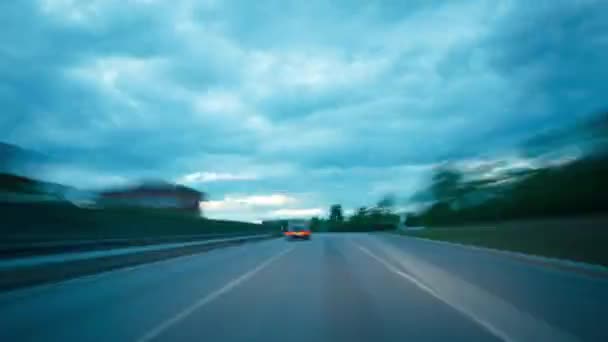 Kirándulás Autópályán Éjszaka Gyorsított — Stock videók