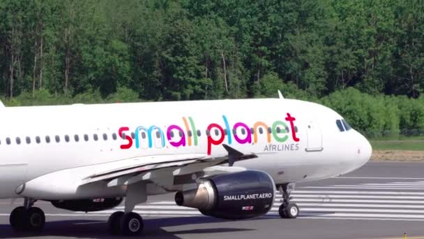 Vilnius Lituanie Vers Mai 2018 Avion Circulant Vers Piste — Video