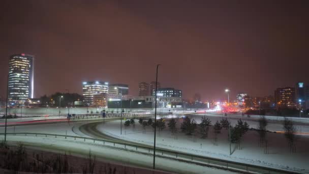 Abendverkehr Der Stadt Winter Zeitraffer — Stockvideo