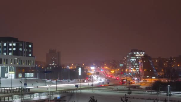 冬季城市夜间交通 — 图库视频影像