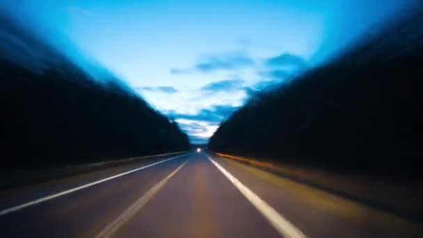 Guida Una Macchina Sulla Strada Notturna Time Lapse — Video Stock