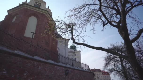 Polen Warschau Circa April 2019 Toeristen Wandelen Door Oude Binnenstad — Stockvideo