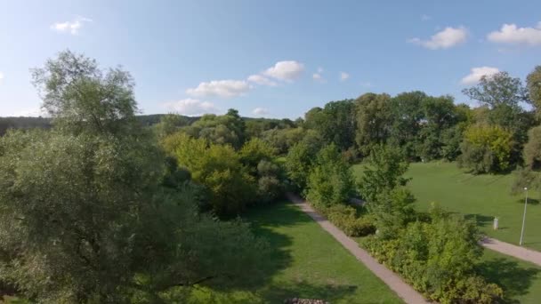 Sommerpark Luftaufnahme Drohnenschießen — Stockvideo