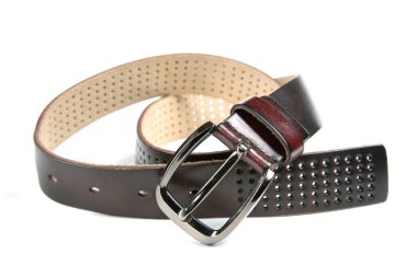 Beyaz arka plan üzerinde izole koyu kahverengi kayış