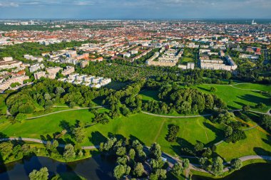 Olympiapark 'ın havadan görünüşü. Münih, Bavyera, Almanya
