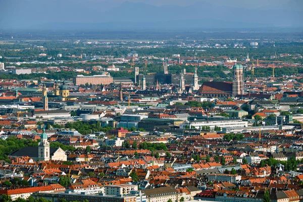Luchtfoto van München. München, Beieren, Duitsland — Stockfoto