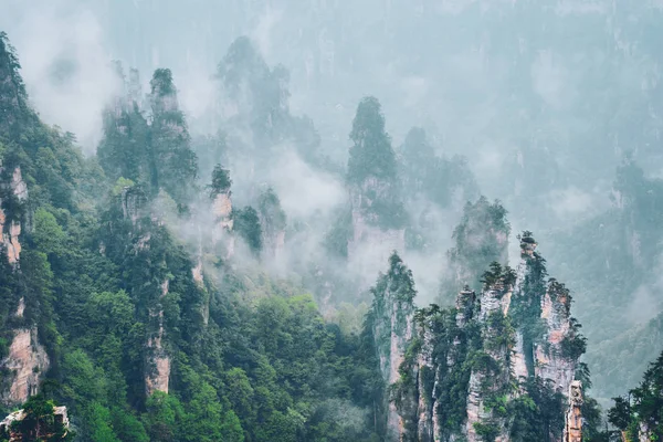 Famosa Atracción Turística China Zhangjiajie Pilares Piedra Acantilado Montañas Las — Foto de Stock