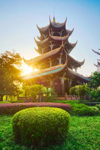 Padiglione di Wangjiang nel parco di Wangjianglou. Chengdu, Sichuan, Cina — Foto Stock