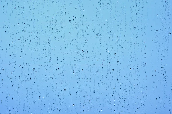 Regendruppels op het raam — Stockfoto