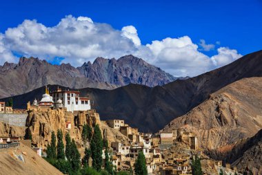 Lamayuru Gompa Tibetli Budist manastır, Ladakh