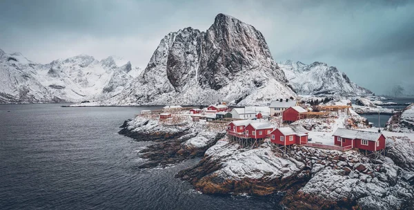 Fischerdorf Hamnoy auf den Lofoten, Norwegen — Stockfoto