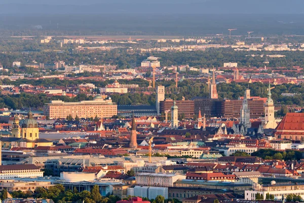 Вид с воздуха на Мюнхен. Мюнхен, Бавария, Германия — стоковое фото