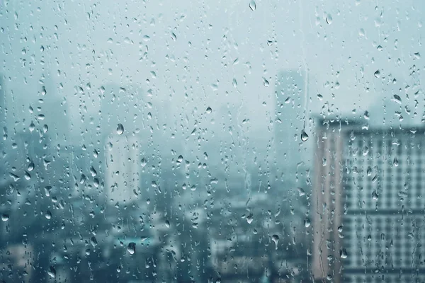 Gotas de lluvia en ventana — Foto de Stock
