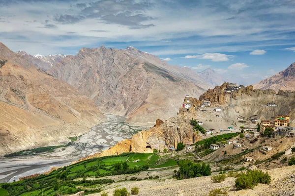Uitzicht op Spiti vallei en Dhankar Gompa in Himalaya — Stockfoto