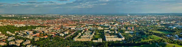 Luchtpanorama van München. München, Beieren, Duitsland — Stockfoto