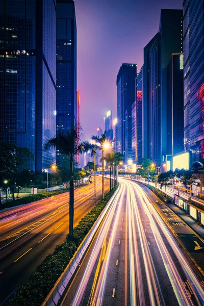 Hong Kong에 있는 밤 거리 교통 — 스톡 사진