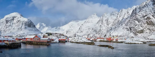 "Vesnice na Lofotenských ostrovech, Norsko — Stock fotografie