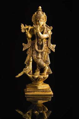Krishna heykelin üzerine beyaz