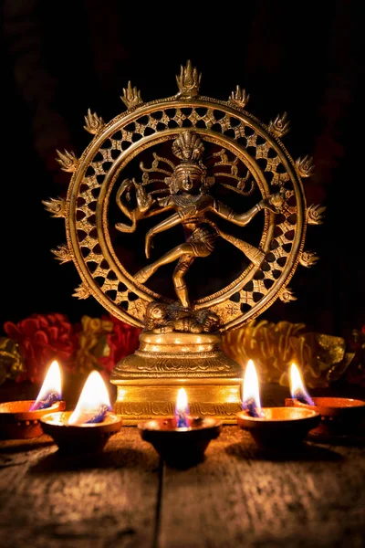 Shiva Nataraja Diwali ışıkları ile — Stok fotoğraf