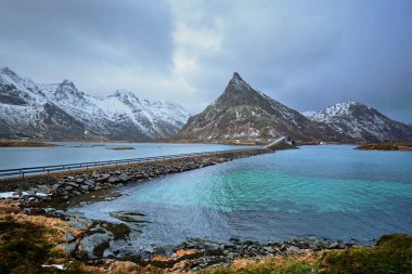 Fredvang köprüler. Lofoten Adaları, Norveç