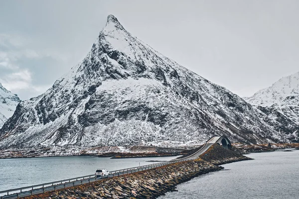 Fredvang 교량입니다. Lofoten 섬, 노르웨이 — 스톡 사진