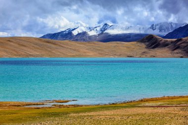 Himalaya lake Kyagar teknik destek. Ladakh, Ladakh