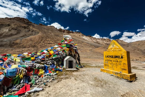 Lachulung La geçidi, Ladakh üstüne — Stok fotoğraf