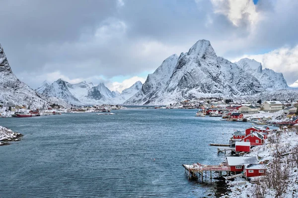 Reine balıkçı köyü, Norveç — Stok fotoğraf
