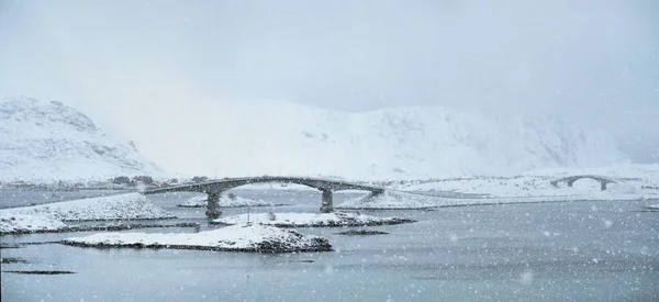 Kar yağışı Lofoten Adaları, Norveç — Stok fotoğraf