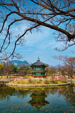 Hyangwonjeong Pavilion, Gyeongbokgung Palace, Seoul, South Korea clipart