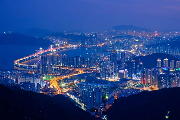 Paesaggio urbano di Busan Ponte di Gwangan di notte — Foto Stock