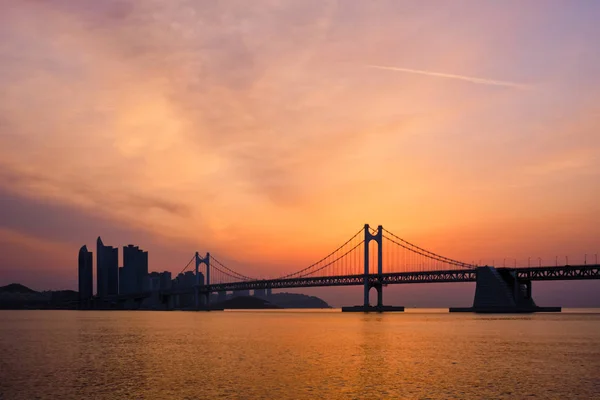 Gwangan Bridge on sunrise. Busan, South Korea — Stock Photo, Image