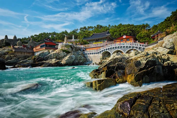 Haedong Yonggungsa Temple. Busan, South Korea — Stock Photo, Image