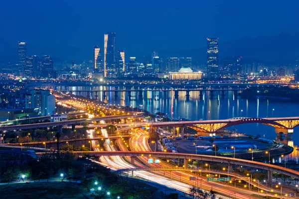 Seoul stadsgezicht in twilight, Zuid-Korea. — Stockfoto